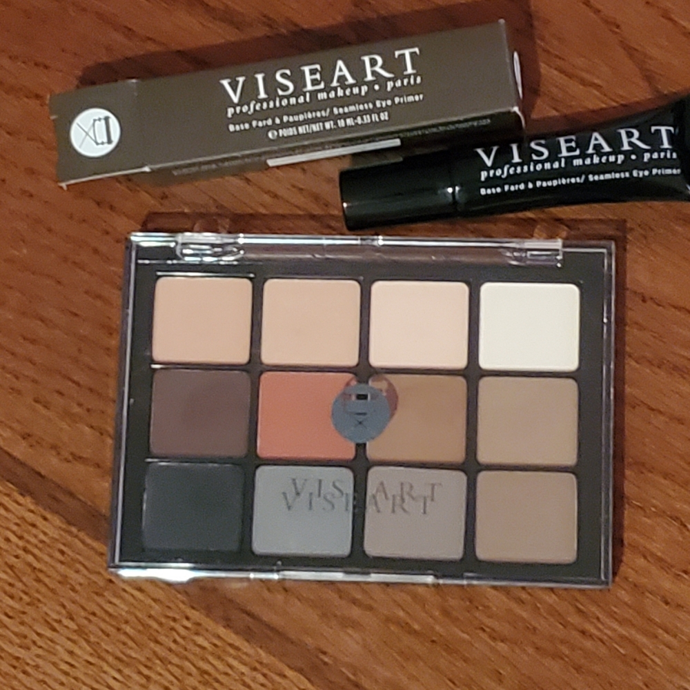 Viseart Nutral Matte Eye Shadow and Viseart Eye Primer